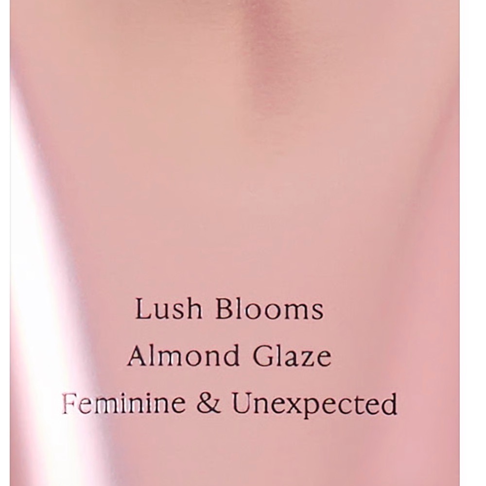 NEW Victoria's Secret Velvet Petals Fragrance Lotion - Rose Gold & Gold - Picture 4 of 7